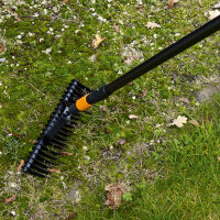 Fiskars QuikFit Rasenlüfter Br.37cm  961g